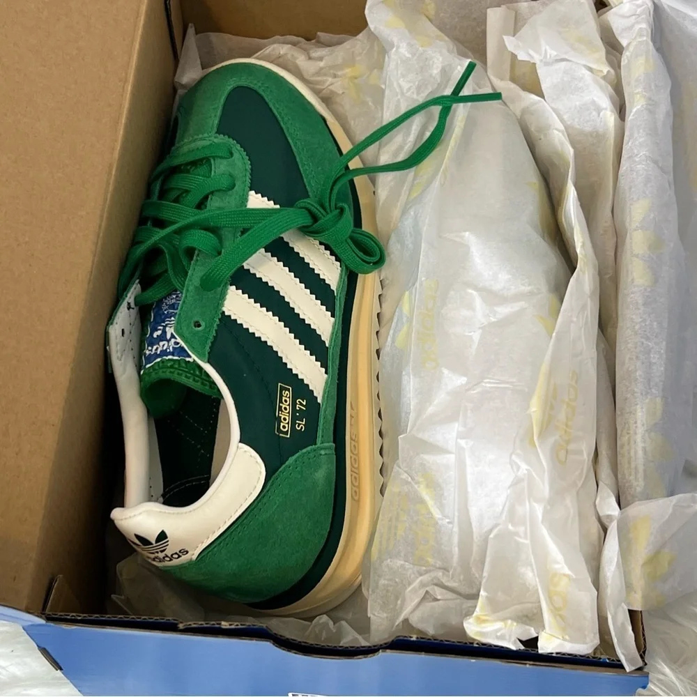 Adidas SL 72 RS J in Green and White Mens size 5 Women’s size 7 NWB